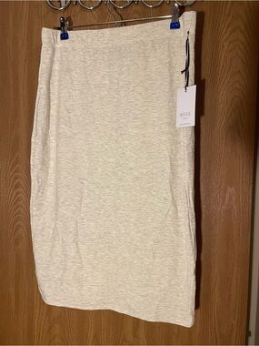Week& - Soft, Light Grey Pencil Skirt